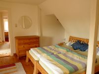 Wohn- und Schlafzimmer
